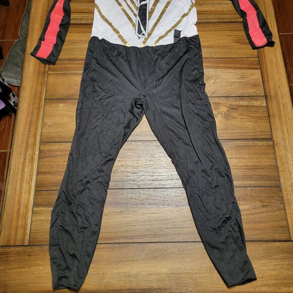 2 Pc Fortnite Drift Fox Costume - Size Youth Large (10-12) - Picture 2 of 5